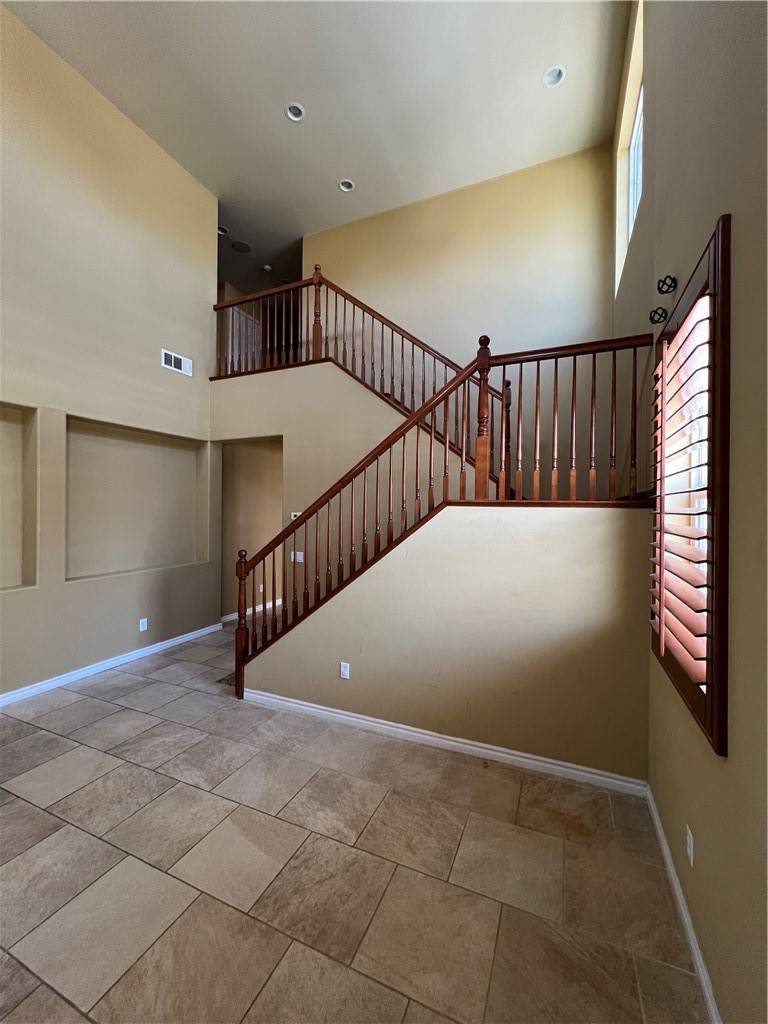 Palmdale, CA 93551,2812 Crocus Place