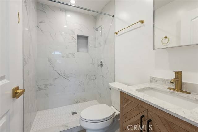 North Hollywood, CA 91601,5336 Cleon Avenue #2
