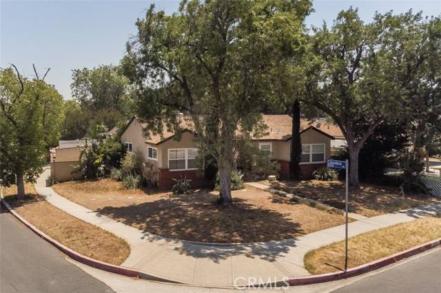 Mission Hills (san Fernando), CA 91345,15300 Mayall Street