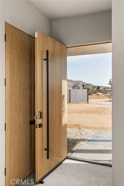 Joshua Tree, CA 92252,60632 Granville Road