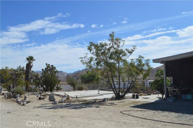 Morongo Valley, CA 92256,9496 Piedras