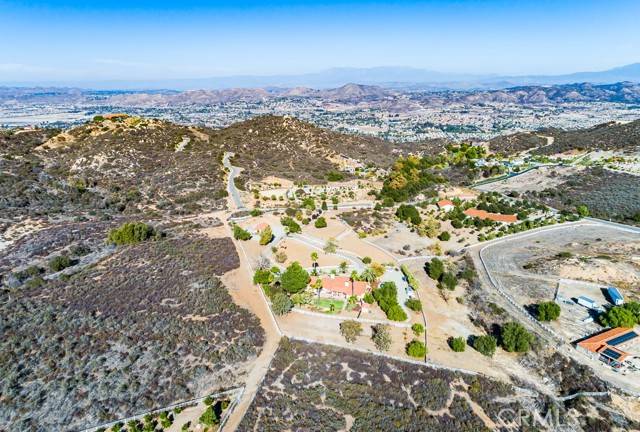 Murrieta, CA 92562,21955 Los Robles Road