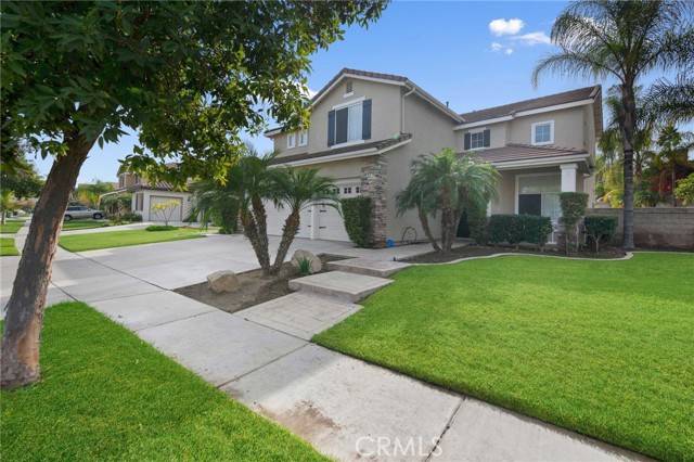 Corona, CA 92881,912 Hyde Park Court