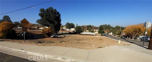 Lake Elsinore, CA 92530,0 W Sumner