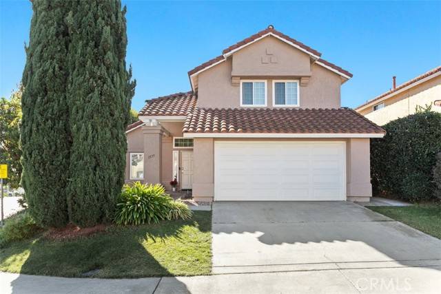 Vista, CA 92081,1577 Promontory Ridge Way