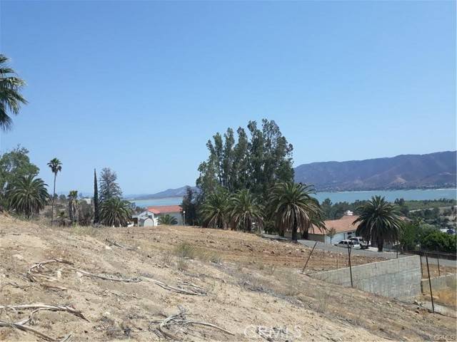 Lake Elsinore, CA 92530,16866 Holborow