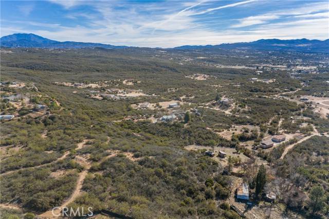 Anza, CA 92539,37480 Woodview