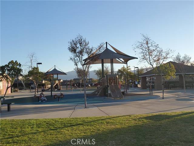 Eastvale, CA 92880,8168 Finch Street