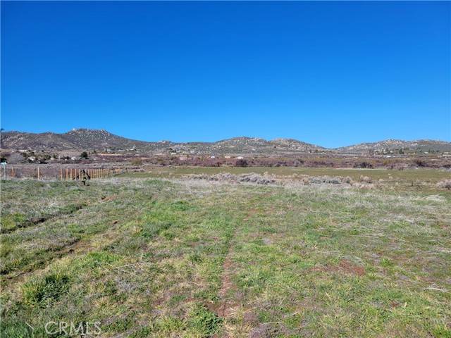 Anza, CA 92539,0 Chapman