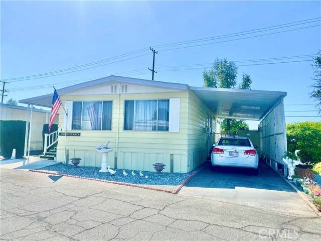 Hemet, CA 92543,332 N Lyon #8