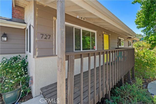 Vista, CA 92081,727 Sunset Drive