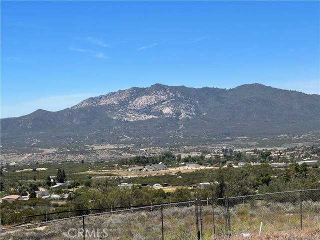 Anza, CA 92539,39680 Howard Road