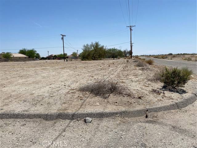 Salton City, CA 92274,0 Penelope