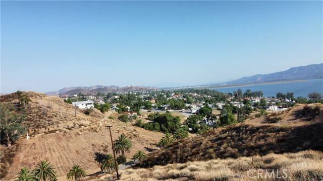 Lake Elsinore, CA 92530,0 Ryan