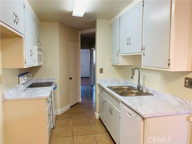 Riverside, CA 92503,4723 Jackson Street #26