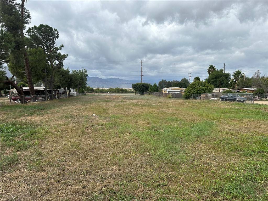 Wildomar, CA 92595,33200 Mission Trail