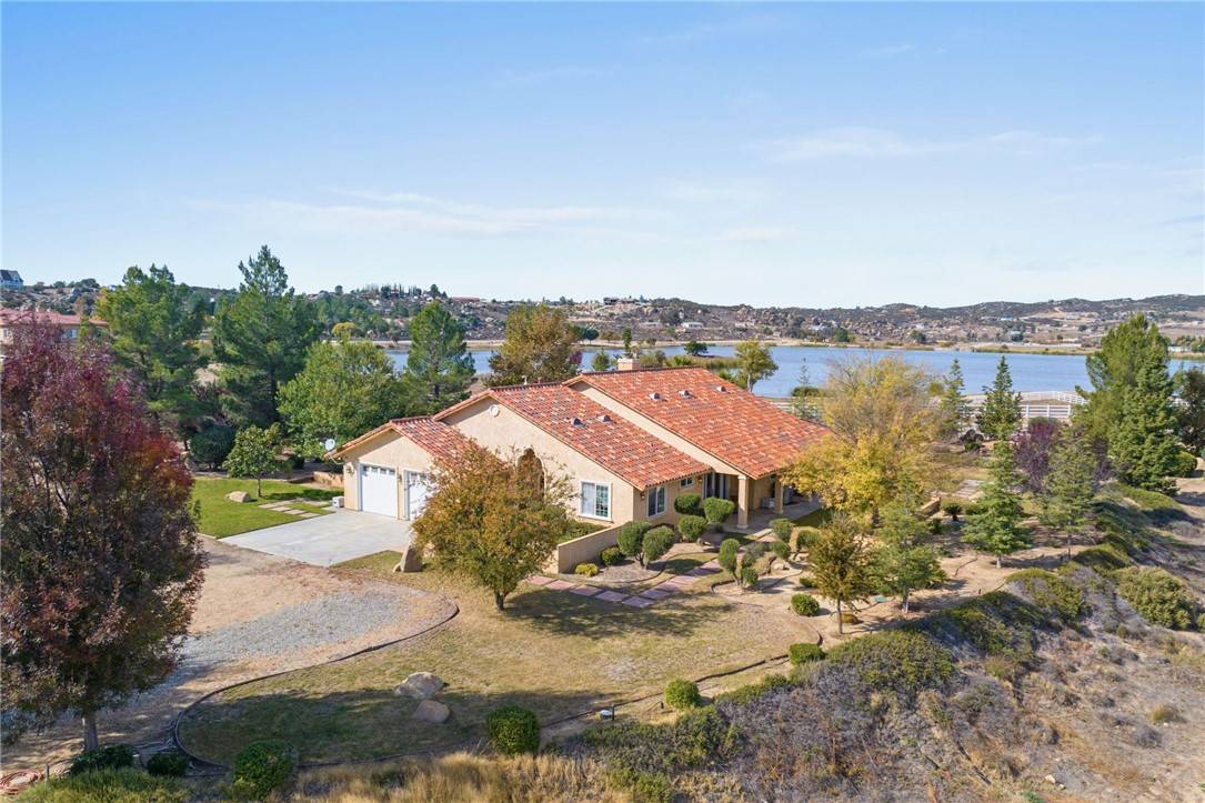 Aguanga, CA 92536,41810 Lakefront Drive