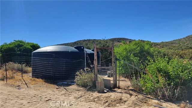 Anza, CA 92539,62958 Table Mountain Truck