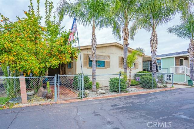 Wildomar, CA 92595,21601 Canyon #27