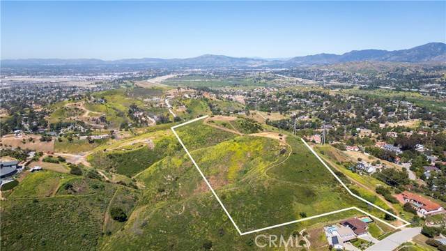 Shadow Hills, CA 91040,0 Mary Bell