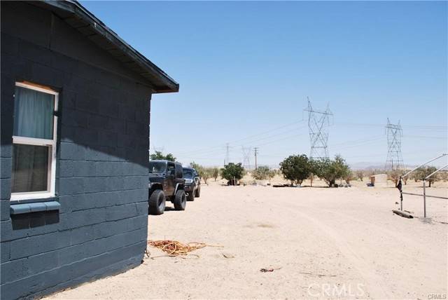 Newberry Springs, CA 92365,39750 Mountain View Road