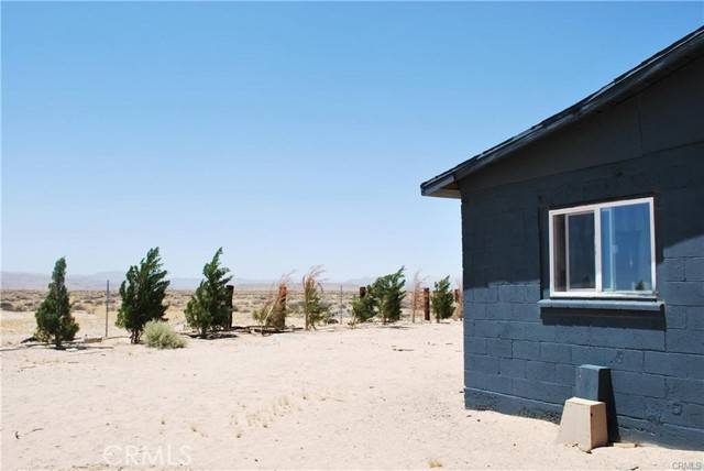 Newberry Springs, CA 92365,39750 Mountain View Road