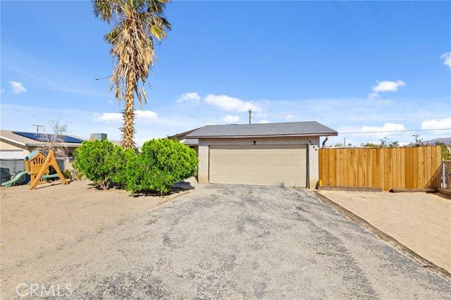 29 Palms, CA 92277,5585 Chia Avenue