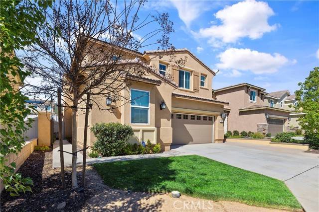 Fallbrook, CA 92028,322 Misaki Way