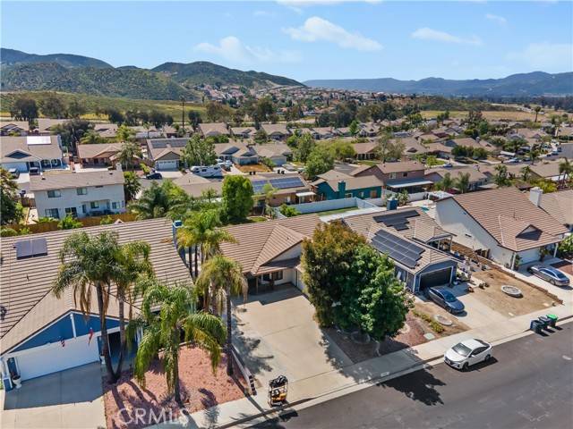 Wildomar, CA 92595,33692 Great Falls Road