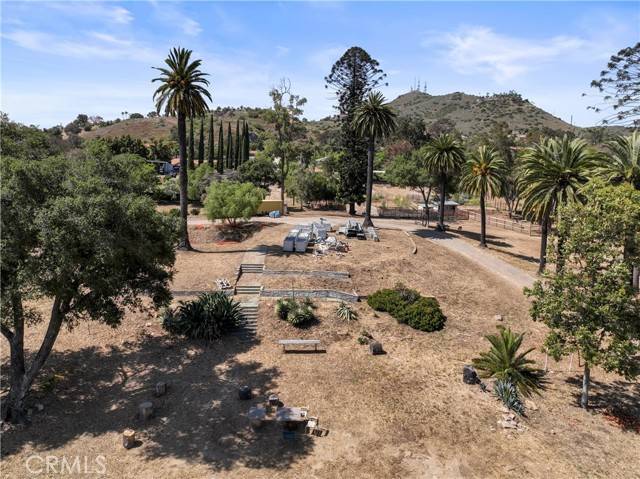 Fallbrook, CA 92028,3210 Live Oak Park Rd
