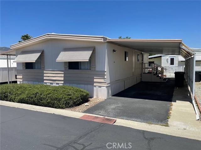 San Jacinto, CA 92583,1499 Old Mountain #47