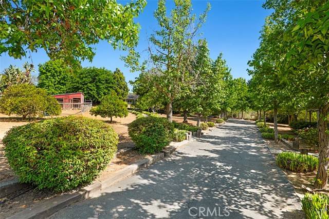 Fallbrook, CA 92028,2262 Mardavido Lane