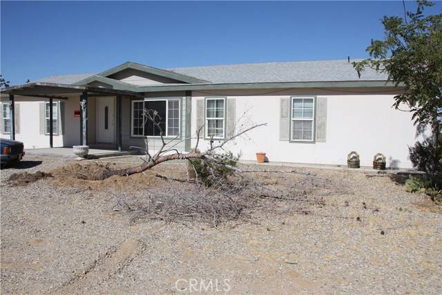 Joshua Tree, CA 92252,5773 Neptune Road