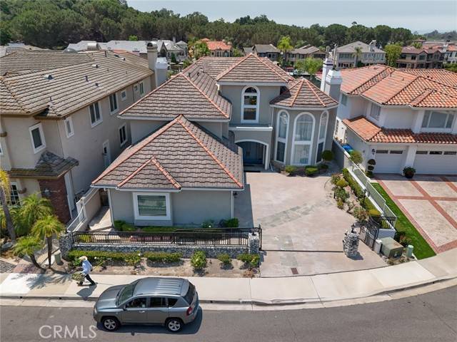 Mission Viejo, CA 92692,28072 Tefir