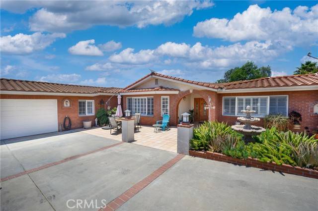 Fallbrook, CA 92028,2501 Via Rancheros Way