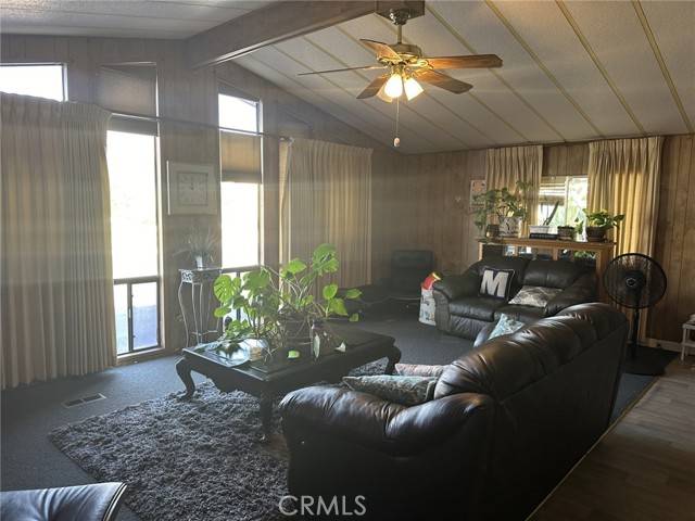 Hemet, CA 92543,1300 W Menlo #128