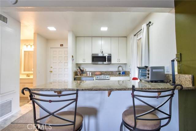 Murrieta, CA 92563,28691 Via Las Flores #329