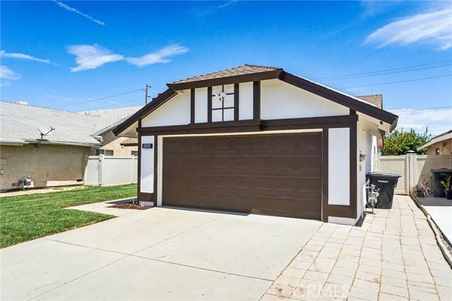 Perris, CA 92571,2513 Spectacular Bid Street