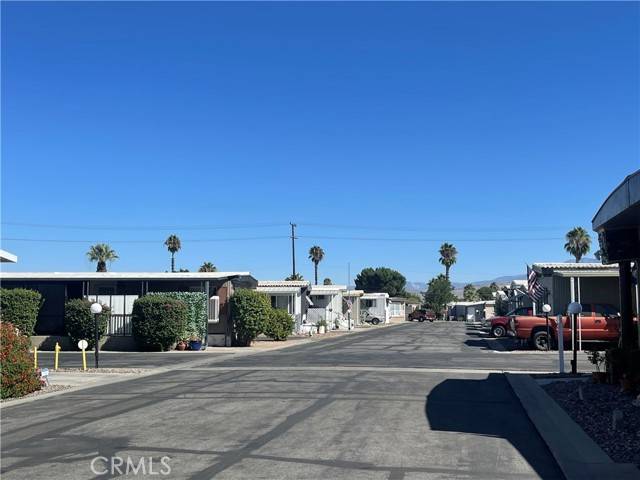 Hemet, CA 92543,260 N Lyon #95