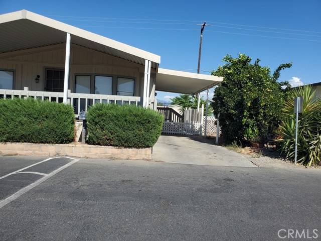 Hemet, CA 92543,530 W Devonshire #9