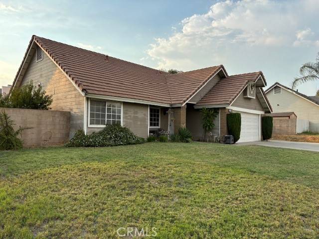 Fontana, CA 92336,7370 Boxwood Avenue