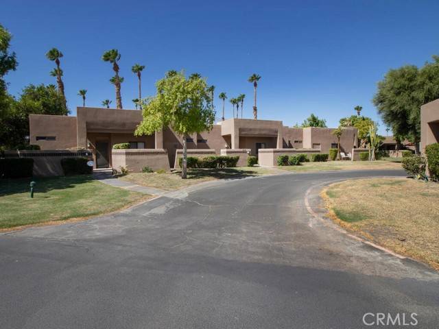 Cathedral City, CA 92234,28887 Isleta Court