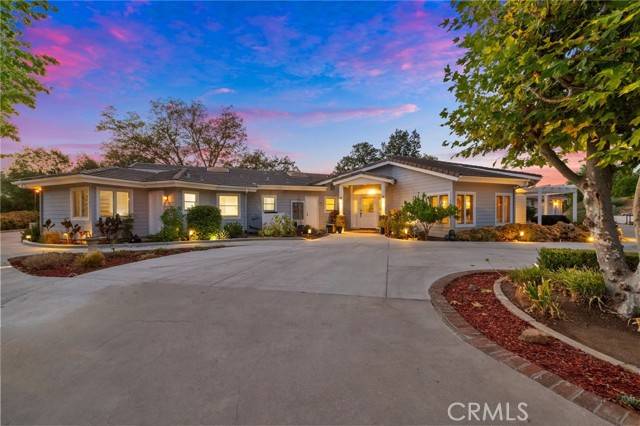 Murrieta, CA 92562,37215 Avenida La Cresta