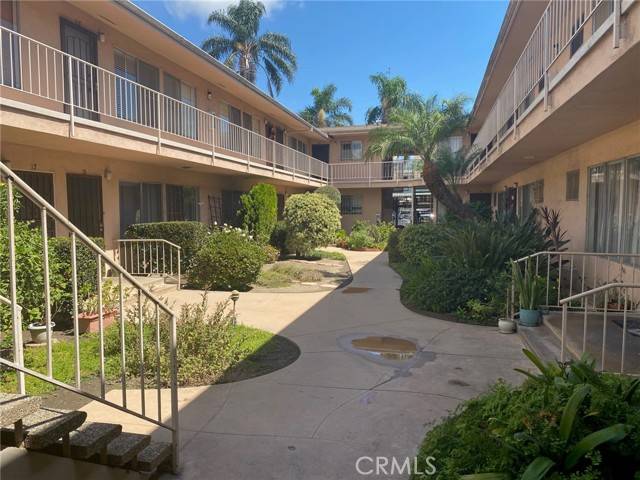 Long Beach, CA 90802,527 Cedar Avenue #1F