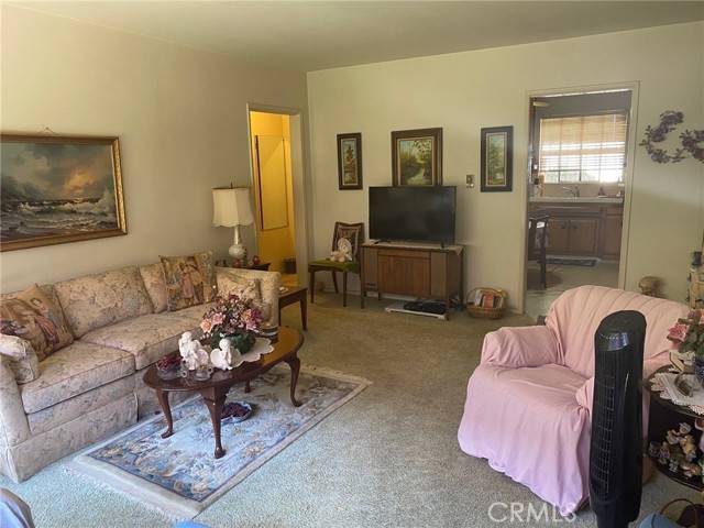 Long Beach, CA 90802,527 Cedar Avenue #1F