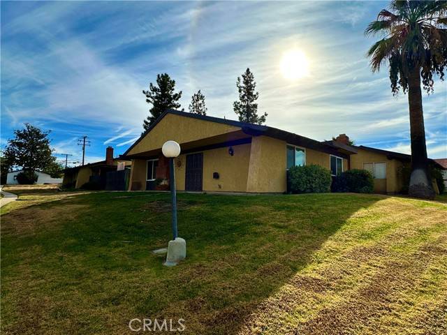 Hemet, CA 92543,416 E Thornton Avenue