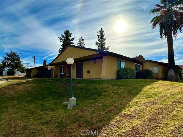 Hemet, CA 92543,416 E Thornton Avenue