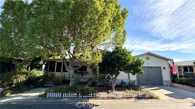 San Jacinto, CA 92583,2230 Lake Park #207