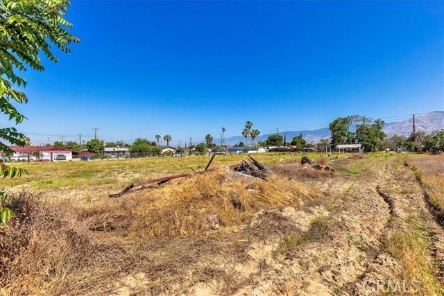 Highland, CA 92346,27211 Cypress