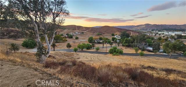 Lake Elsinore, CA 92530,0 Hill